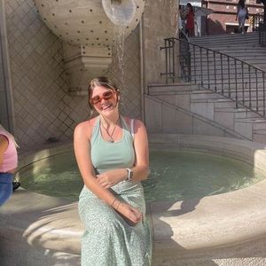 Meet your Posher, Megan